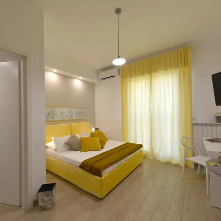 Alojamento de Acomodação e Pequeno-almoço Al Settimo Piano 4*